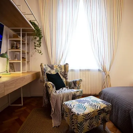 Apartament Yellow *