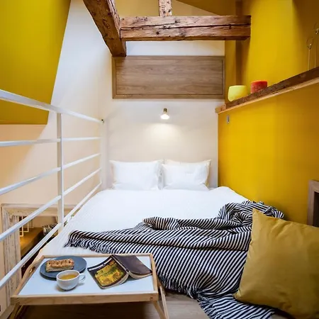 Apartament Yellow *